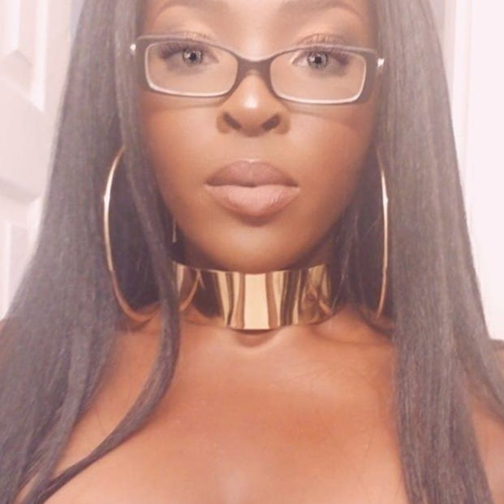 Meet your Posher, Thea